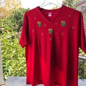 Holiday V-neck T-shirt